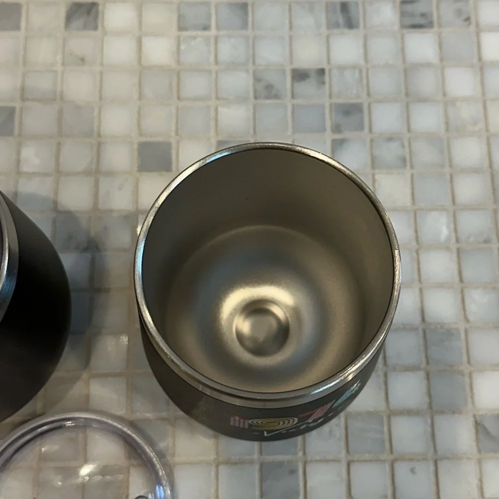 NWT Set of 2 1974 Vintage To-Go Wine Black Tumblers with Lids